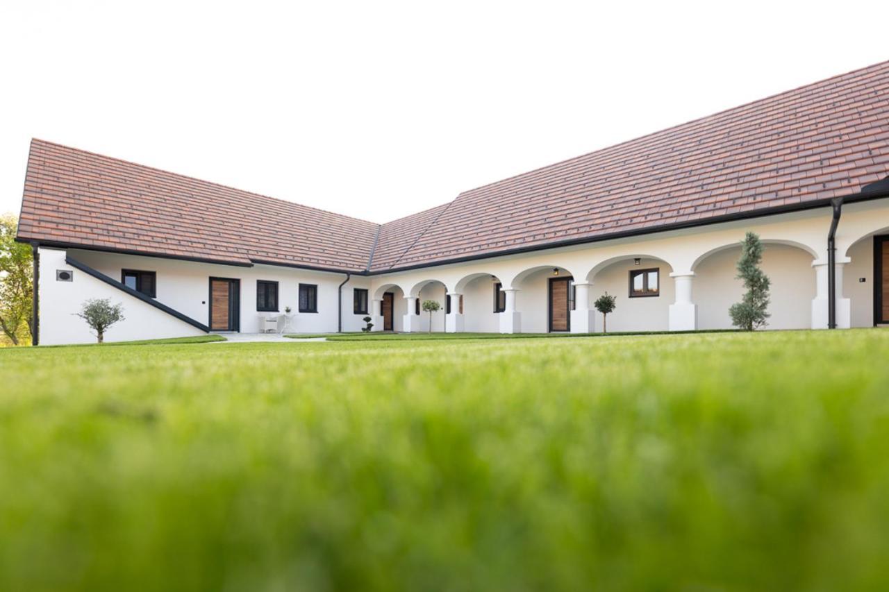 Die Arkade Apartment Poppendorf im Burgenland Luaran gambar